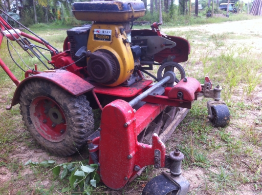 ขายเครื่องตัดหญ้าทรูอินวันทั้งแบบละเอียดและหญ้ายาว