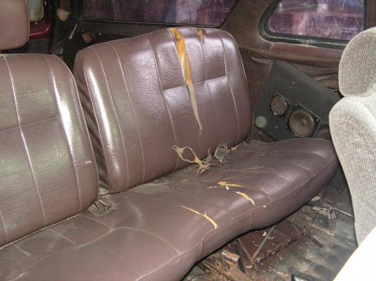 นิสสันเเวน2ประตู