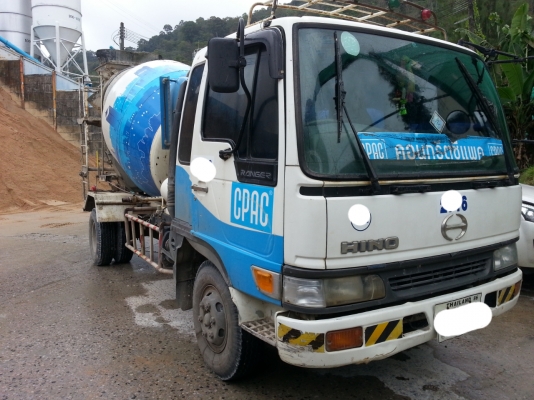 รถโม่ปูน 6ล้อ รุ่น สิงห์ไฮเทค