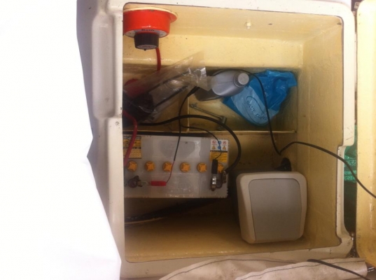 ขายเรือไฟเบอร์ 21 ฟุต พร้อมเครื่อง Yamaha 70 แรง มือสองสภาพดี พร้อมใช้