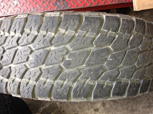 ขายยาง nitto 265/70/16 ปี11