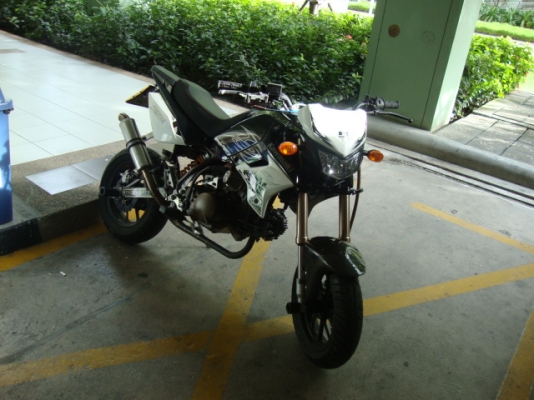 ขาย NEW Ksr ปี53 แต่งเต็ม  ลูกCB  ครัชมือ        ราคา 41,000.- บาท