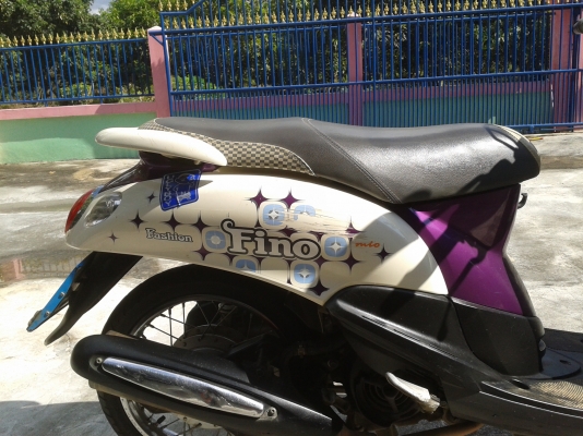 ขาย YAMAHA FINO สีม่วงขาว รถปี 54 สองเกจย์แยก สภาพดี เครื่องแน่นๆครับ สวยมากๆราคาถูกๆ 11,000.- ขาย YAMAHA FINO สีม่วงขาว รถปี 54 สองเกจย์แยก สภาพดี เครื่องแน่นๆครับ สวยมากๆราคาถูกๆ 11,000.-