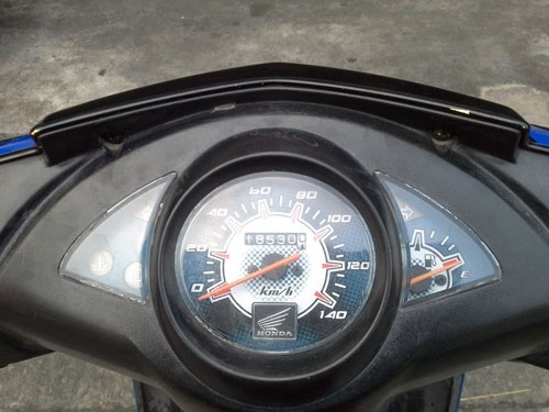 ขายด่วน click ปี 50 สีขาว น้ำเงิน รถบ้าน เดิมๆ ไม่หลวม ไม่มีควัน เอกสารครบ ทดลองขับดูได้จ้า ขายด่วน click ปี 50 สีขาว น้ำเงิน รถบ้าน เดิมๆ ไม่หลวม ไม่มีควัน เอกสารครบ ทดลองขับดูได้จ้า