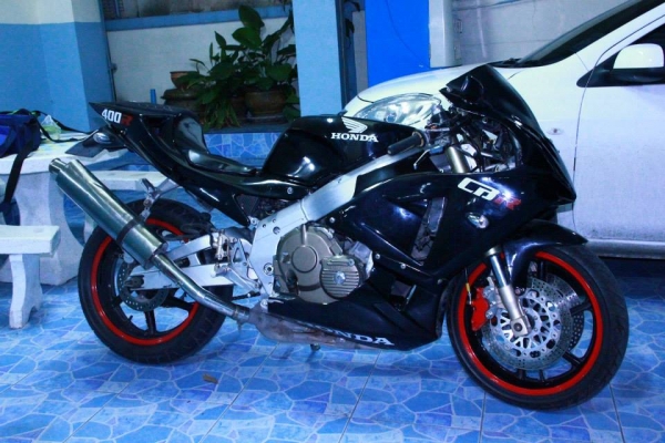 Re: ขาย CBR400 ทะเบียนแท้ พร้อมโอน 67,000 Re: ขาย CBR400 ทะเบียนแท้ พร้อมโอน 67,000