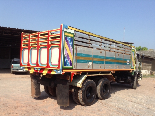 HINO สิบล้อ 2 เพลาดัมพ์ HINO สิบล้อ 2 เพลาดัมพ์