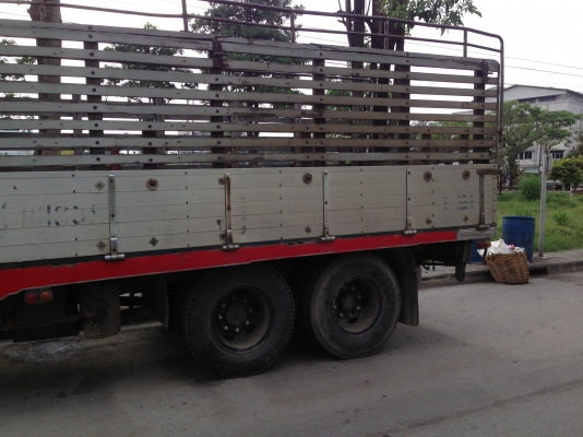 อีซูซุ หน้ายาว เพลาเดียว เครื่อง 6BB1 เบรกลมดัน เอกสารพร้อมโอน เจ้าของขายเอง ติดต่อ จำลอง 081-4916109