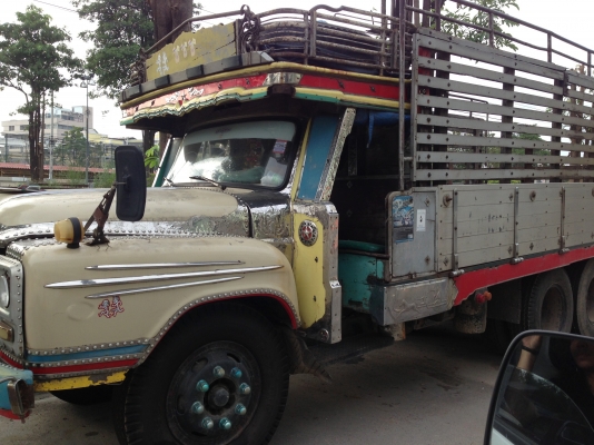 อีซูซุ หน้ายาว เพลาเดียว เครื่อง 6BB1 เบรกลมดัน เอกสารพร้อมโอน เจ้าของขายเอง ติดต่อ จำลอง 081-4916109