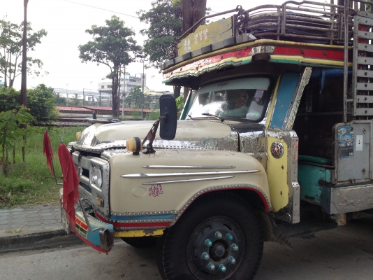 อีซูซุ หน้ายาว เพลาเดียว เครื่อง 6BB1 เบรกลมดัน เอกสารพร้อมโอน เจ้าของขายเอง ติดต่อ จำลอง 081-4916109