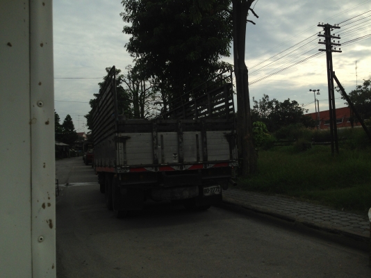 อีซูซุ หน้ายาว เพลาเดียว เครื่อง 6BB1 เบรกลมดัน เอกสารพร้อมโอน เจ้าของขายเอง ติดต่อ จำลอง 081-4916109