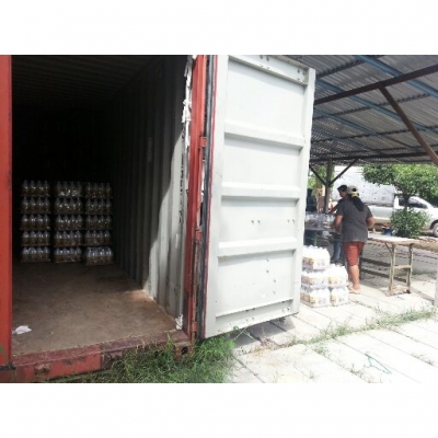 ตู้คอนเทนเนอร์ และ โครงหลังคาโรงงาน ตู้คอนเทนเนอร์ และ โครงหลังคาโรงงาน