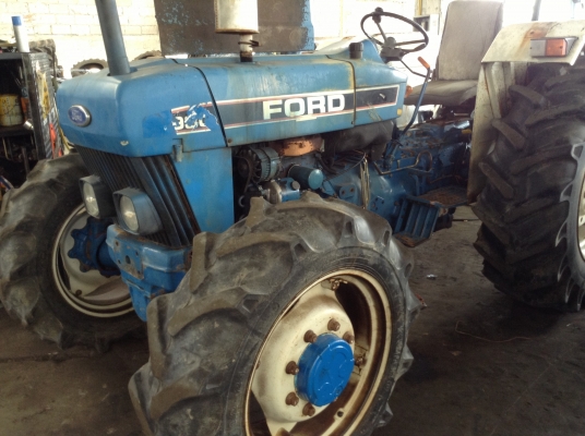 รถไถนำเข้าจากต่างประเทศFORD3930ขนาด3สูบ2เพลา60แรงคานหน้าคาลาโร่ ลุยหล่มได้สบายๆ รถไถนำเข้าจากต่างประเทศFORD3930ขนาด3สูบ2เพลา60แรงคานหน้าคาลาโร่ ลุยหล่มได้สบายๆ