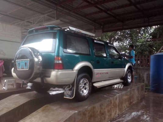 แลกหัวยาวครับ  เอามาทำเทลเลอร์ อิซูซุแกรนแอดแวนเจอ์  เดิมๆ ไม่เคยทำสี  วางเครื่องเจ ติดแก๊สมาจากศูนย์สามหมืนกว่าเข้าเล่มแล้วประหยัดทะเบียนสวยยกให้เลย  แอร์เย็น  เครื่องcd ราคา คุยกันได้  ถูกใจยกให้เลย  เหมาะมากกับครอบใหญ่  รีบตัดสินใจครับ หรือมีรถไถแลกก็เ