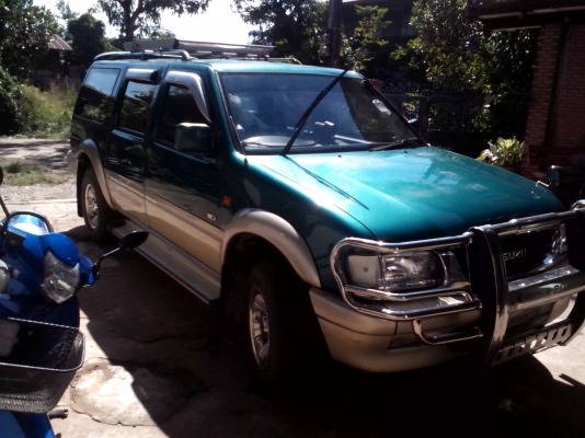 แลกหัวยาวครับ  เอามาทำเทลเลอร์ อิซูซุแกรนแอดแวนเจอ์  เดิมๆ ไม่เคยทำสี  วางเครื่องเจ ติดแก๊สมาจากศูนย์สามหมืนกว่าเข้าเล่มแล้วประหยัดทะเบียนสวยยกให้เลย  แอร์เย็น  เครื่องcd ราคา คุยกันได้  ถูกใจยกให้เลย  เหมาะมากกับครอบใหญ่  รีบตัดสินใจครับ หรือมีรถไถแลกก็เ