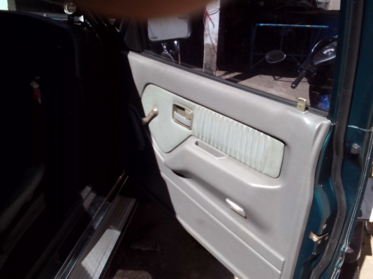 แลกหัวยาวครับ  เอามาทำเทลเลอร์ อิซูซุแกรนแอดแวนเจอ์  เดิมๆ ไม่เคยทำสี  วางเครื่องเจ ติดแก๊สมาจากศูนย์สามหมืนกว่าเข้าเล่มแล้วประหยัดทะเบียนสวยยกให้เลย  แอร์เย็น  เครื่องcd ราคา คุยกันได้  ถูกใจยกให้เลย  เหมาะมากกับครอบใหญ่  รีบตัดสินใจครับ หรือมีรถไถแลกก็เ