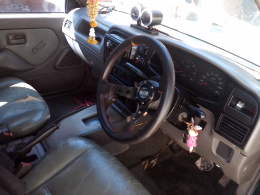 แลกหัวยาวครับ  เอามาทำเทลเลอร์ อิซูซุแกรนแอดแวนเจอ์  เดิมๆ ไม่เคยทำสี  วางเครื่องเจ ติดแก๊สมาจากศูนย์สามหมืนกว่าเข้าเล่มแล้วประหยัดทะเบียนสวยยกให้เลย  แอร์เย็น  เครื่องcd ราคา คุยกันได้  ถูกใจยกให้เลย  เหมาะมากกับครอบใหญ่  รีบตัดสินใจครับ หรือมีรถไถแลกก็เ