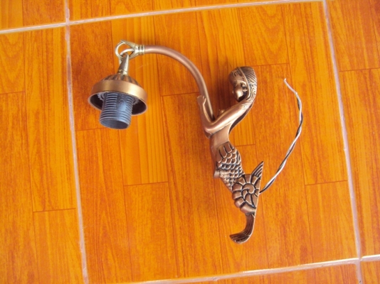 ""0848771379"" ขาย ...โคมไฟแปลกๆติดเสาหรือผนัง