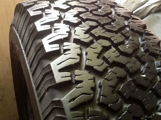 ขายล้อเล็บเหยี่ยว 8 x 16 พร้อมยาง BF ALL ขายล้อเล็บเหยี่ยว 8 x 16 พร้อมยาง BF ALL