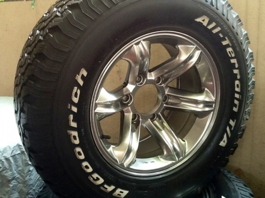 ขายล้อเล็บเหยี่ยว 8 x 16 พร้อมยาง BF ALL ขายล้อเล็บเหยี่ยว 8 x 16 พร้อมยาง BF ALL