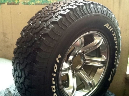 ขายล้อเล็บเหยี่ยว  8 x 16  พร้อมยาง  BF  ALL