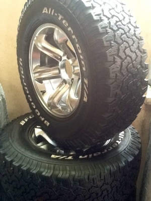 ขายล้อเล็บเหยี่ยว 8 x 16 พร้อมยาง BF ALL ขายล้อเล็บเหยี่ยว 8 x 16 พร้อมยาง BF ALL