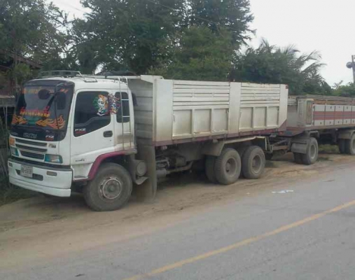 ขายรถ 18 ล้อพ่วงแม่-ลูกดัมพ์ ISUZU DECA 270 แรงม้าปี 2547 ตัวแม่กระบะkcโคราช ลูกพ่วงดัมพ์ 2 คานแท้กระบะอะลูมิเนียมอู่ซุ่นชัย ราคา 2080000