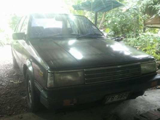 ขาย Nissan FF เครื่องช่วงล่างแน่นๆ แอร์เย็น 31000 บาท ทะเบียนต่อ 5 มค 57