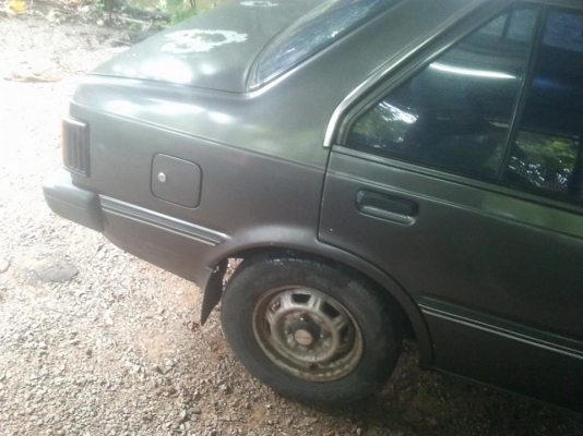 ขาย Nissan FF เครื่องช่วงล่างแน่นๆ แอร์เย็น 31000 บาท ทะเบียนต่อ 5 มค 57