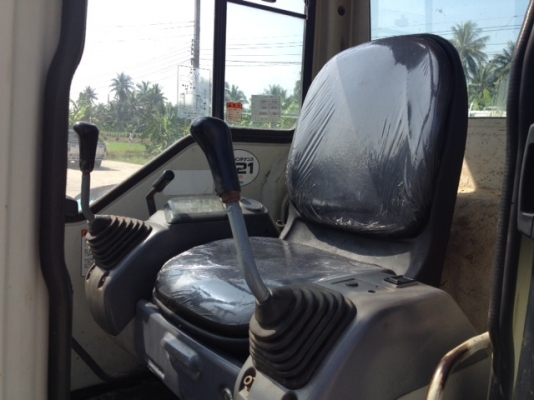 รถขุด แบคโฮล KOMATSU PC35R-8 มีหัวเก๋ง นำเข้า มือสองจากญี่ปุ่นแท้ๆ