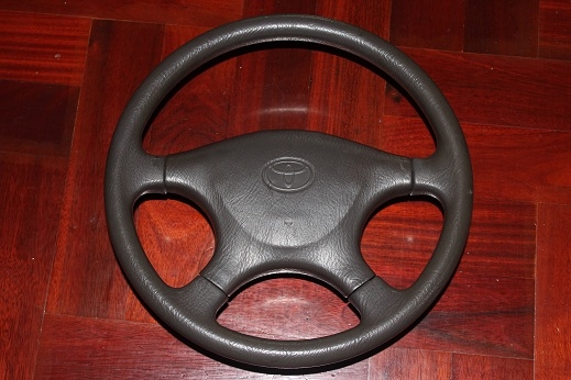 ขายพวงมาลัย Toyota