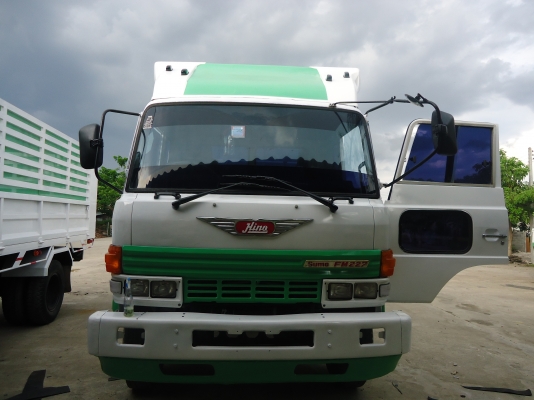 ต้องการขายด่วน รถบรรทุก 6 ล้อ HINO FF 168 แรงม้า ยาว 7.20 เมตร (เลิกกิจการ)