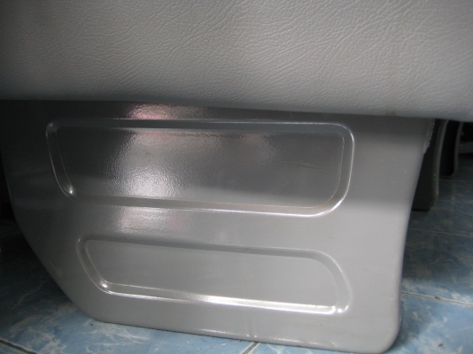 เบาะหนัง 9 ที่นั่ง รถตู้คอมมิวเตอร์ สภาพ 80 \% เบาะหนัง 9 ที่นั่ง รถตู้คอมมิวเตอร์ สภาพ 80 \%