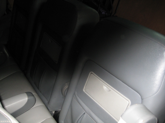 เบาะหนัง 9 ที่นั่ง รถตู้คอมมิวเตอร์ สภาพ 80 \% เบาะหนัง 9 ที่นั่ง รถตู้คอมมิวเตอร์ สภาพ 80 \%