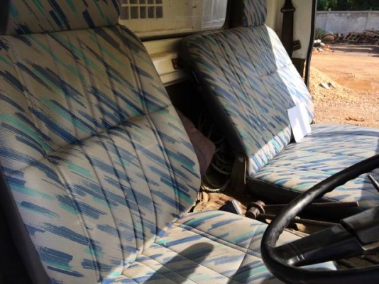 ขายรถ 6ล้อ NPR 115 รถห้าง กระบะยาว 4 ม. สนใจติดต่อ 081-2990958