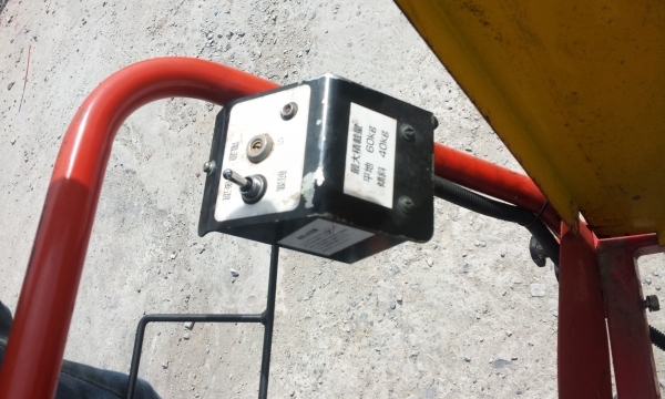 ขายรถเข็นไฟฟ้าจากโรงงาน4900บาท