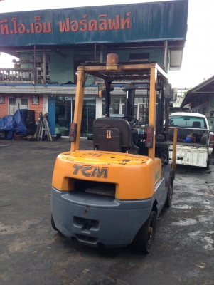 ต้องการขายฟอร์คลิฟท์ TCM รุ่นFD25Z5 ต้องการขายฟอร์คลิฟท์ TCM รุ่นFD25Z5