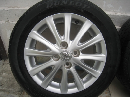 ขายล้อแม็กมือสอง Toyota vios 12 ก้าน 15"x5.5" et45 4รู100+ยางผลิตสัปดาห์ที่52 ปี10 สนใจติดต่อเล็กคลองสามครับ (081-3747940)
