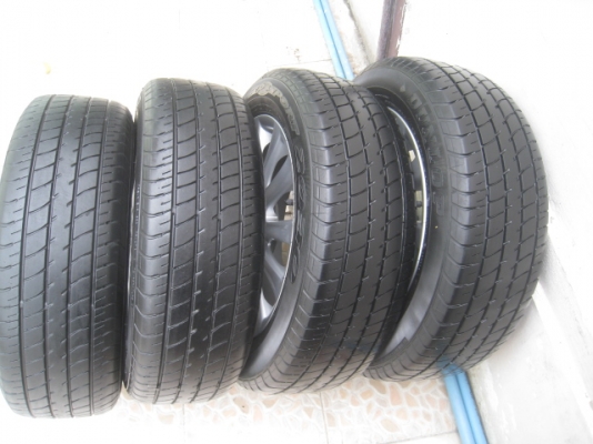 ขายล้อแม็กมือสอง Toyota vios 12 ก้าน 15"x5.5" et45 4รู100+ยางผลิตสัปดาห์ที่52 ปี10 สนใจติดต่อเล็กคลองสามครับ (081-3747940)