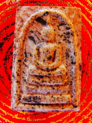 สมเด็จเนื้อเซรามิคซ์หลังยันต์๙ ปี37 วัดถ้ำเสือ กระบี่