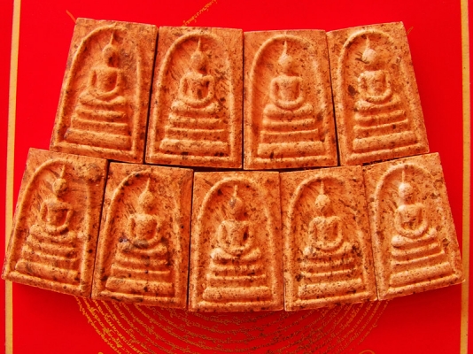 สมเด็จเนื้อเซรามิคซ์หลังยันต์๙ ปี37 วัดถ้ำเสือ กระบี่