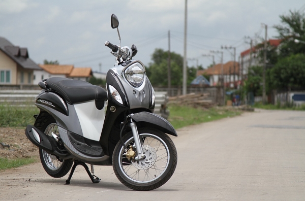 @@@     ( รถสวย..ช้า....อดแน่ๆ ) ขาย ยามาฮ่า ฟีโนใหม่  หัวฉีด ดำ คลาสสิค  รถ  3 เดือน รถปี 2013  ราคา 32,000 บาท     @@@