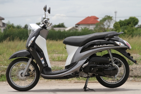 @@@     ( รถสวย..ช้า....อดแน่ๆ ) ขาย ยามาฮ่า ฟีโนใหม่  หัวฉีด ดำ คลาสสิค  รถ  3 เดือน รถปี 2013  ราคา 32,000 บาท     @@@