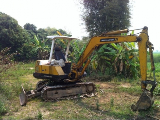 ขายรถแบ็คโฮ  KOMATSU PC 30-5  โซเปลียนมาใหม่ เครื่องเดิม ปั้มดีแรง