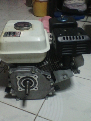 ขายเครื่องยนต์เบนซิน 5.5แรง ราคาถูกๆ