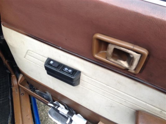 ขายToyota หน้าแหลม วางเครื่อง 1JZ + เกียร์ Auto + แก๊ส LPG