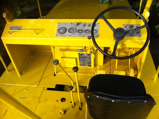 ขายด่วนรถบดล้อยาง9ล้อSAKAI TS150 พร้อมใช้