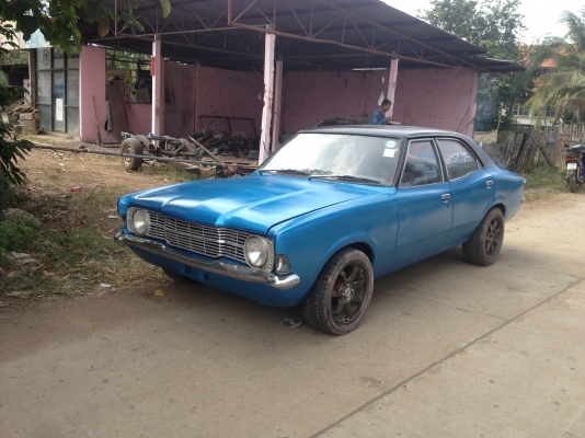 ขายฟอร์ด คอร์ติน่า ไม่มีเครื่องครับ ขายขาดทุนสภาพตามรูปครับแต่ยกเครื่องออกแล้ว ขายที่30000บาทเอกสารครบครับ