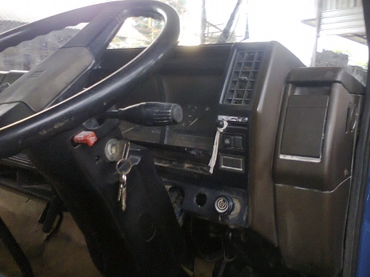 ขาย ISUZU JAANPR115 รถห้างมือเดียว F หน้า Fหลัง ขาย ISUZU JAANPR115 รถห้างมือเดียว F หน้า Fหลัง