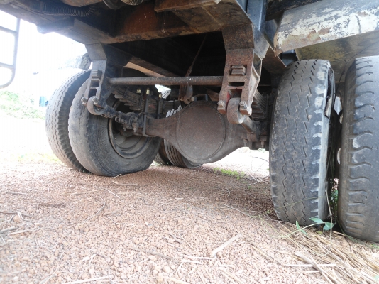 ขายด่วนลูกพ่วงสามเพลาดั้มสภาพพร้อมใช้งานยางดีเอกสารชุดโอนพร้อมรีบโทรเลย 0801515451  0811838154