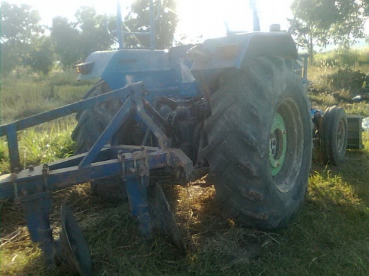 ขายฟอร์ด 6600ท้ายบะ รถบ้านพร้อมอุปกรณ์สวย2ชิ้น เล่มทะเบียน พร้อมใช้ได้เลย